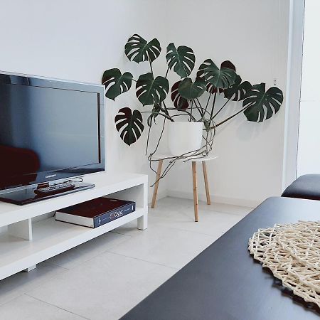 Green Bee-apartment in a quiet neighbourhood Lesce  Exterior foto